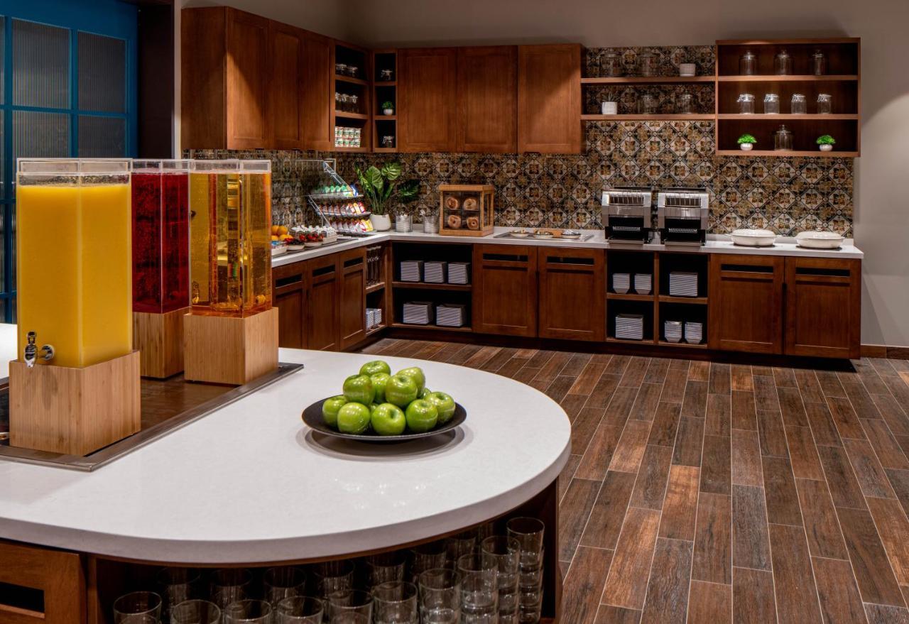 Hyatt House Tampa Downtown Hotel Екстериор снимка