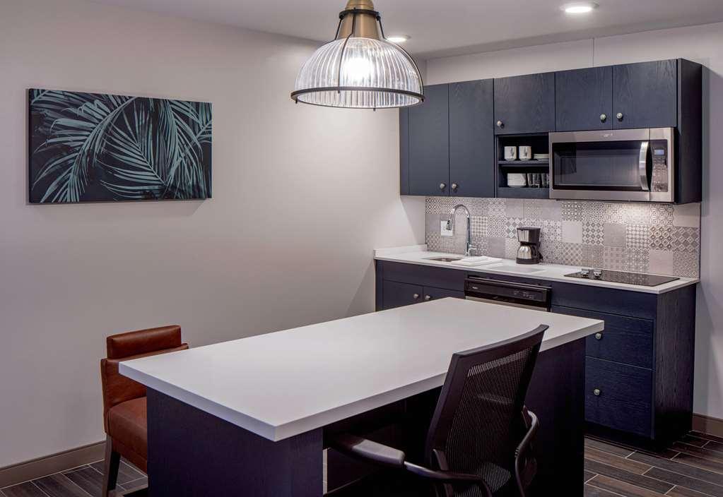Hyatt House Tampa Downtown Hotel Стая снимка