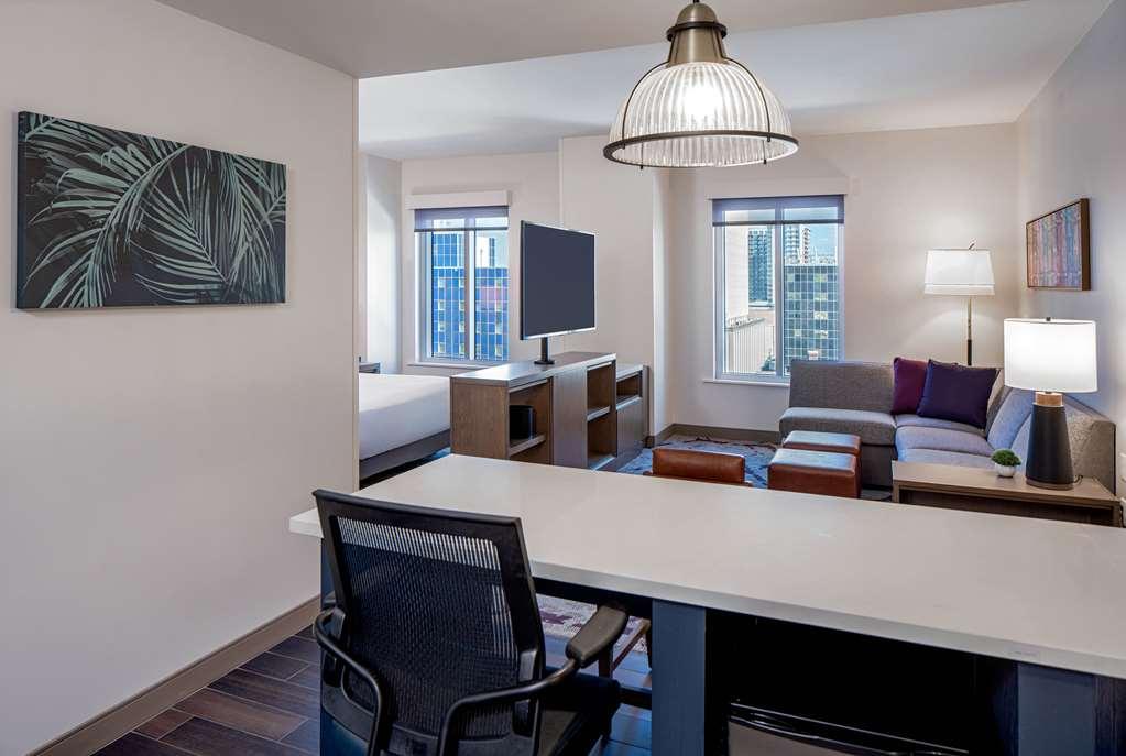 Hyatt House Tampa Downtown Hotel Стая снимка